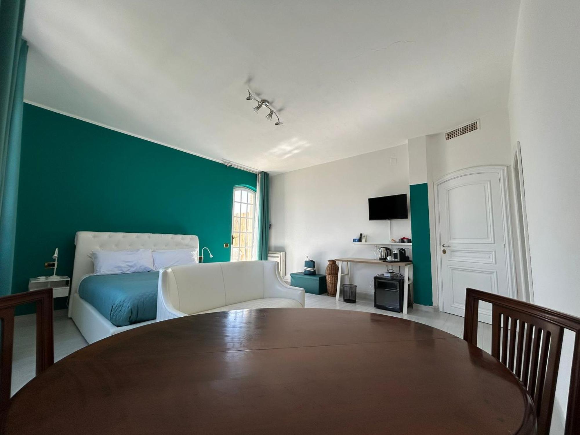 Bed And Breakfast Villa Teis Quartu SantʼElena Exteriör bild